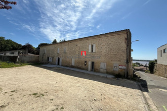 Location Local commercial 33710, Bourg France