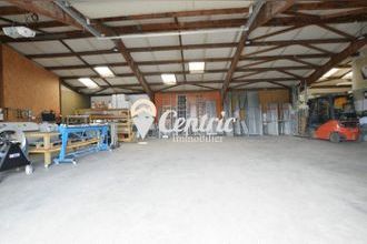 Ma-Cabane - Location Local commercial Bressuire, 300 m²