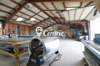 Ma-Cabane - Location Local commercial Bressuire, 300 m²