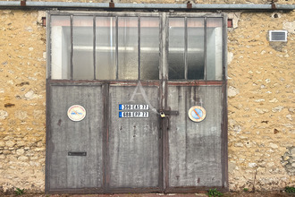 Ma-Cabane - Location Local commercial BRIE-COMTE-ROBERT, 159 m²