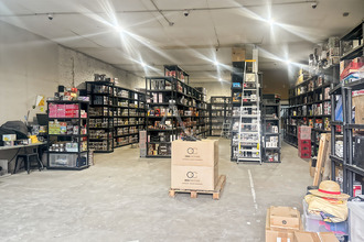 Ma-Cabane - Location Local commercial BRIE-COMTE-ROBERT, 159 m²