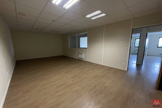 Ma-Cabane - Location Local commercial CAEN, 890 m²