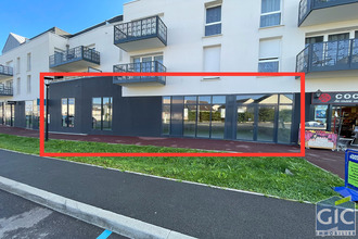 Ma-Cabane - Location Local commercial CARPIQUET, 200 m²