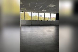 Ma-Cabane - Location Local commercial Cergy, 143 m²