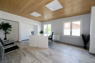 Ma-Cabane - Location Local commercial Châtel-Guyon, 34 m²