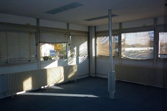 Ma-Cabane - Location Local commercial CHATENOY-LE-ROYAL, 60 m²