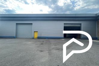 Ma-Cabane - Location Local commercial FLEURY-MEROGIS, 565 m²