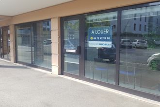 Ma-Cabane - Location Local commercial FONTAINES-SUR-SAONE, 77 m²