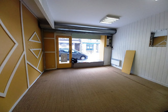 Ma-Cabane - Location Local commercial FOUGERES, 50 m²