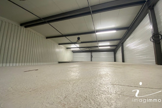 Ma-Cabane - Location Local commercial GALLARGUES LE MONTUEUX, 235 m²