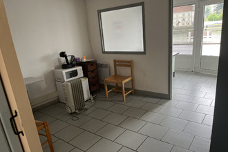 Ma-Cabane - Location Local commercial Gray, 46 m²