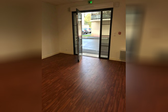 Ma-Cabane - Location Local commercial HEROUVILLE-SAINT-CLAIR, 54 m²