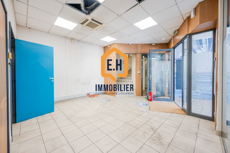 Ma-Cabane - Location Local commercial Hyères, 145 m²