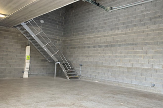 Ma-Cabane - Location Local commercial La Ville-aux-Dames, 105 m²