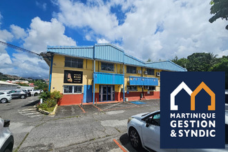 Ma-Cabane - Location Local commercial Le Lamentin, 389 m²