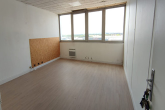 Ma-Cabane - Location Local commercial LE THILLAY, 25 m²