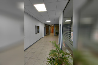 Ma-Cabane - Location Local commercial LESCAR, 146 m²