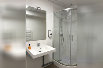 Ma-Cabane - Location Local commercial LESQUIN, 160 m²