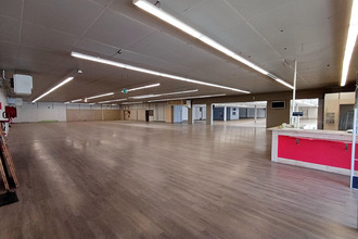 Ma-Cabane - Location Local commercial LONS, 1667 m²