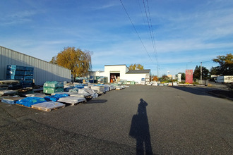 Ma-Cabane - Location Local commercial LONS, 560 m²