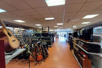 Ma-Cabane - Location Local commercial LONS, 300 m²