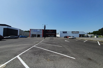 Ma-Cabane - Location Local commercial LONS, 300 m²