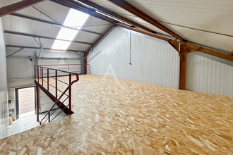 Ma-Cabane - Location Local commercial MANDRES-LES-ROSES, 84 m²