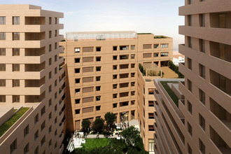 Ma-Cabane - Location Local commercial Marseille, 9979 m²
