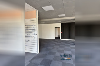 Ma-Cabane - Location Local commercial Melesse, 190 m²