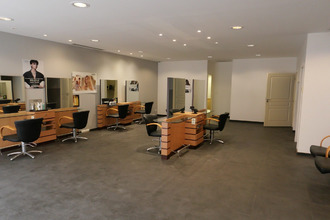 Ma-Cabane - Location Local commercial Meyzieu, 98 m²