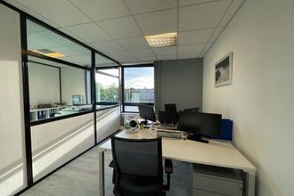 Ma-Cabane - Location Local commercial MONT-SAINT-AIGNAN, 70 m²