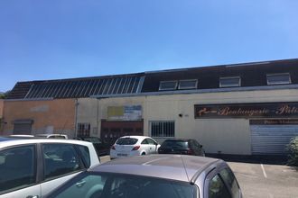 Ma-Cabane - Location Local commercial MONTEREAU-FAULT-YONNE, 311 m²