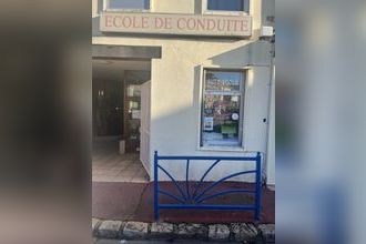 Ma-Cabane - Location Local commercial NOGENT-LE-ROI, 61 m²