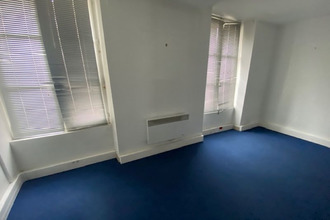 Ma-Cabane - Location Local commercial NOGENT-LE-ROI, 63 m²