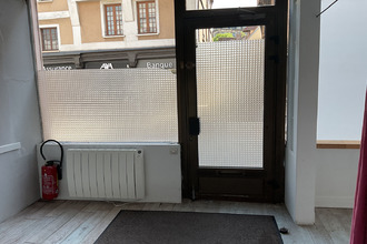 Ma-Cabane - Location Local commercial NOGENT-LE-ROI, 80 m²