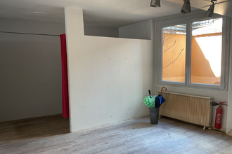 Ma-Cabane - Location Local commercial NOGENT-LE-ROI, 80 m²