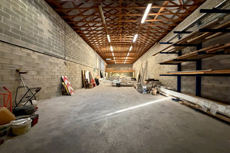 Ma-Cabane - Location Local commercial NOISY-LE-GRAND, 240 m²