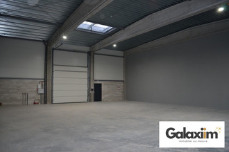 Ma-Cabane - Location Local commercial Noyal-Châtillon-sur-Seiche, 196 m²