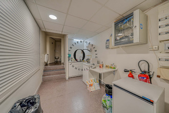 Ma-Cabane - Location Local commercial Paris, 147 m²