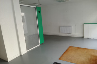 Ma-Cabane - Location Local commercial Pau, 100 m²