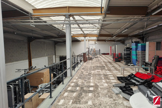 Ma-Cabane - Location Local commercial Plaisir, 668 m²