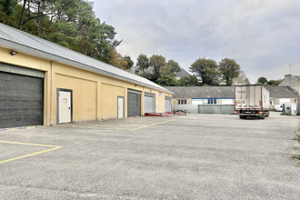 Ma-Cabane - Location Local commercial Ploemeur, 95 m²