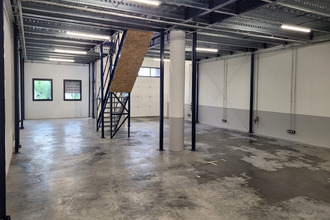 Ma-Cabane - Location Local commercial Poisy, 314 m²