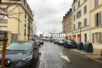 Location Local commercial 95300, Pontoise France