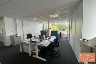 Ma-Cabane - Location Local commercial RENNES, 427 m²