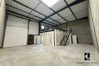 Ma-Cabane - Location Local commercial RIORGES, 138 m²