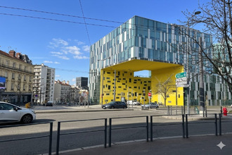 Ma-Cabane - Location Local commercial Saint-Étienne, 54 m²