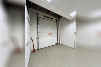 Ma-Cabane - Location Local commercial Saint-Aubin-du-Cormier, 240 m²