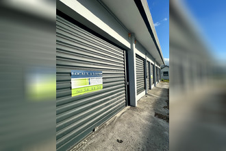 Ma-Cabane - Location Local commercial SAINT-BENOIT, 125 m²