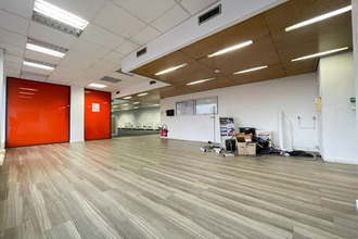 Ma-Cabane - Location Local commercial SAINT-CLOUD, 542 m²